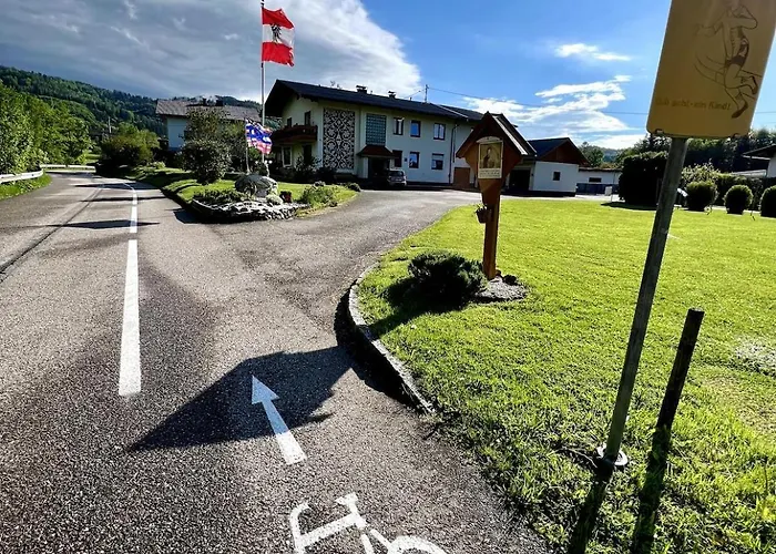 Bacherlhouse - Sickingerbach