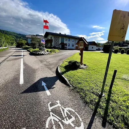 Bacherlhouse - Sickingerbach